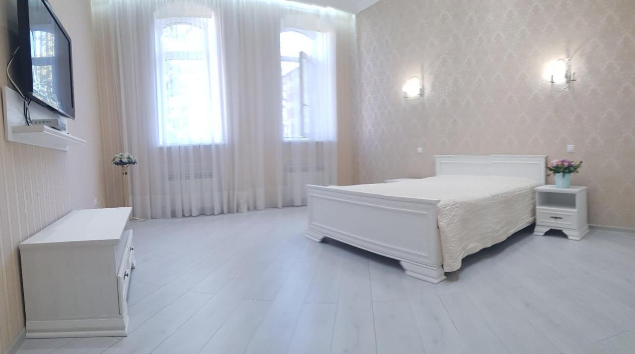 Vip Apartment In The Very Center Of Odessa With Sea View Extérieur photo