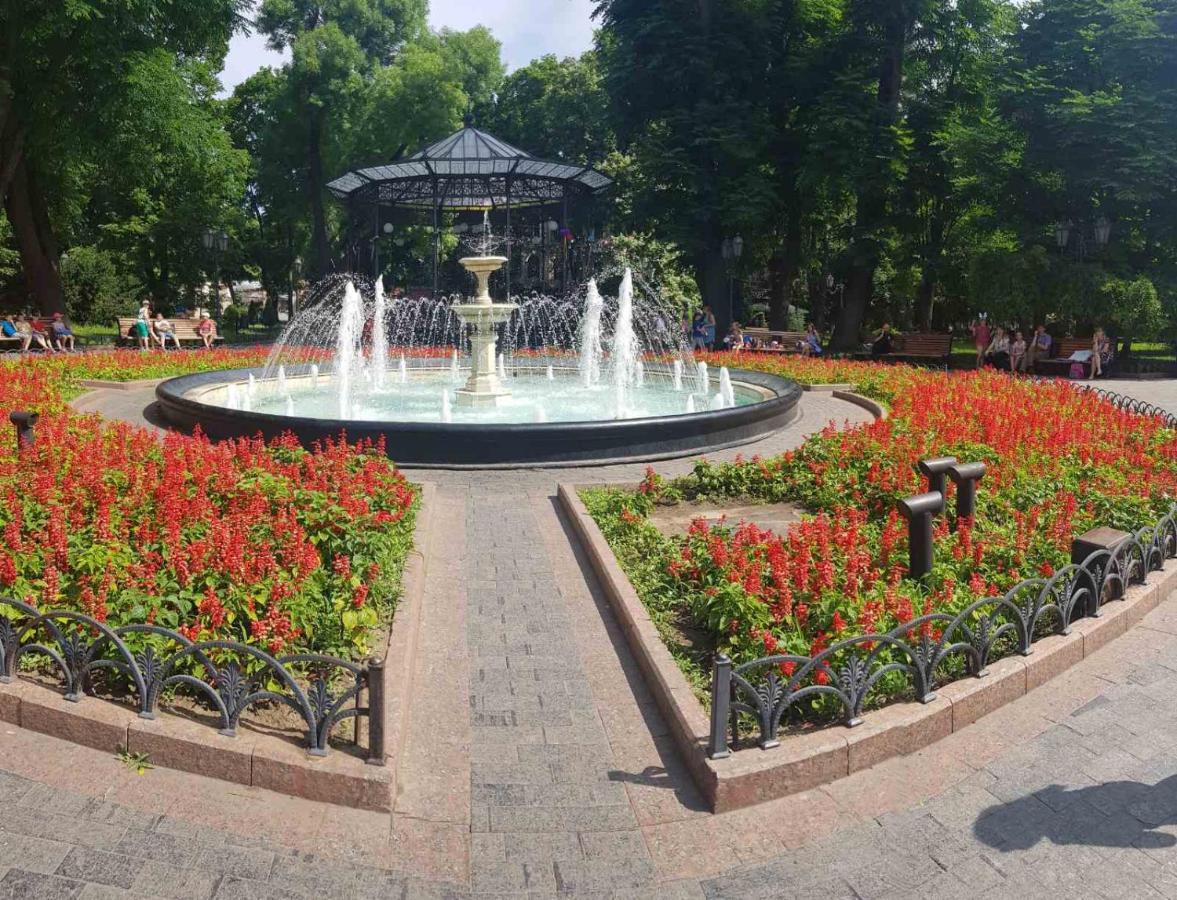 Vip Apartment In The Very Center Of Odessa With Sea View Extérieur photo